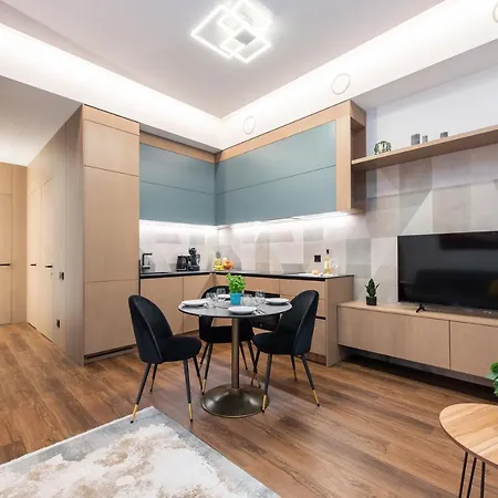 Cohost I New Basteja Life Apartments W-Garage Prkg & Self Check-In Вильнюс Экстерьер фото