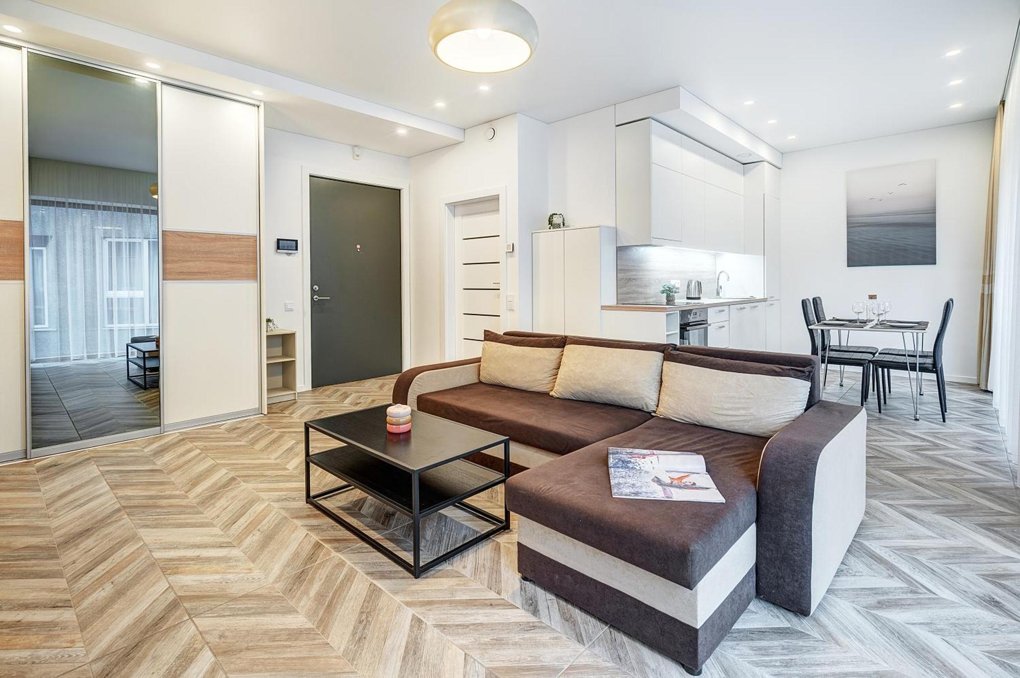 Апартаменты Cohost I New Basteja Life W-garage Prkg & Self Check-in Вильнюс